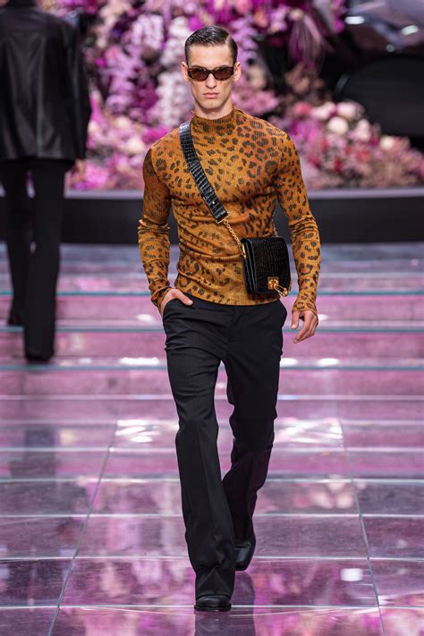 versace menswear spring 2020|Versace Spring 2020 Menswear Collection .